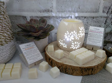 Load image into Gallery viewer, Soy Wax Melt - Bergamot &amp; Banksia